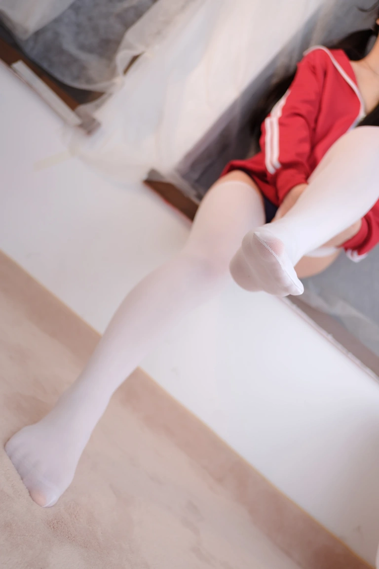 森萝财团《ALPHA-002》主题写真：76张全套美图