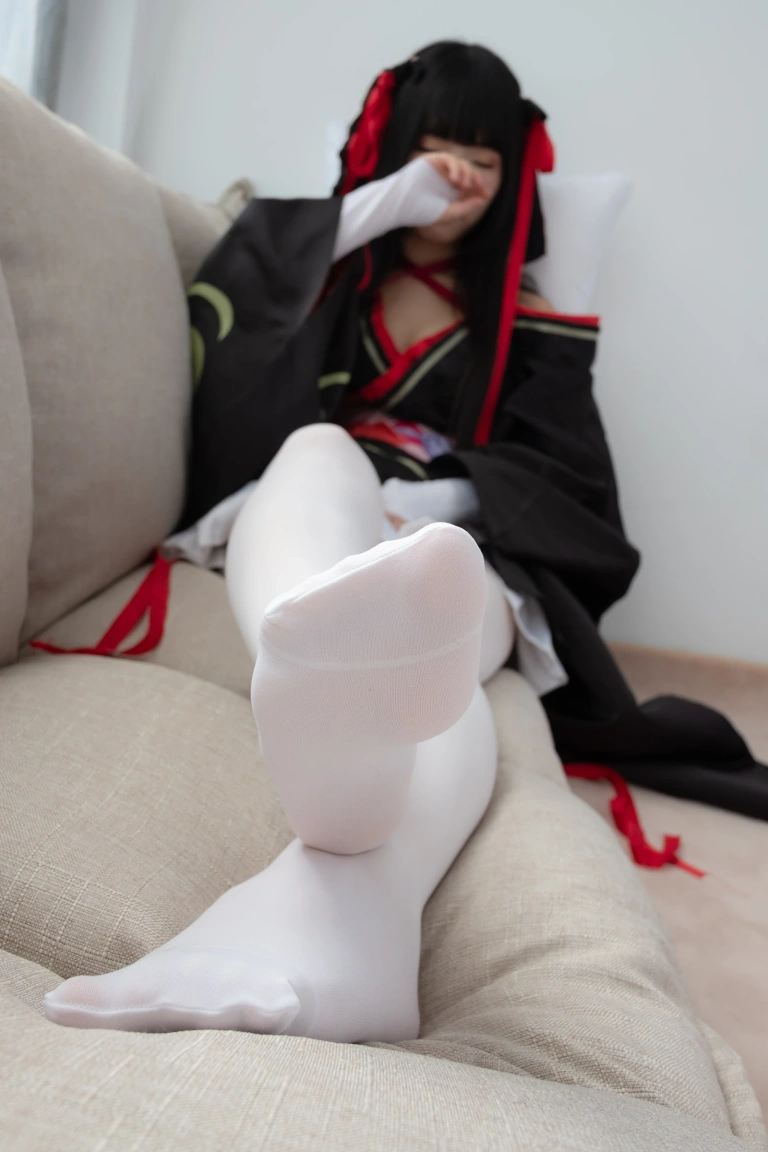 森萝财团《ALPHA-004》主题写真：75张全套美图