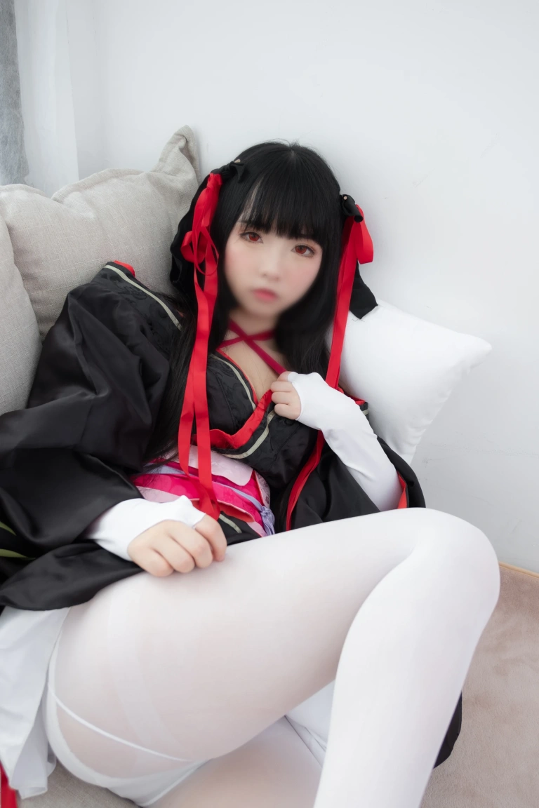 森萝财团《ALPHA-004》主题写真：75张全套美图