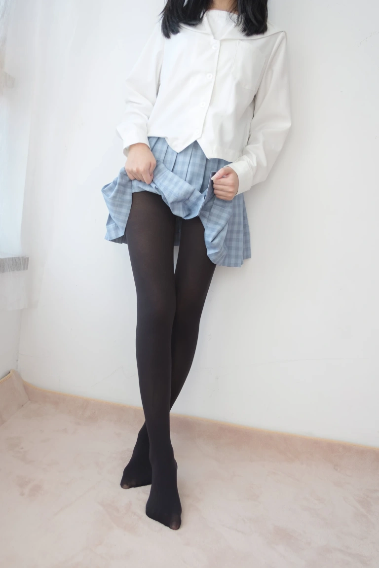 森萝财团《ALPHA-005》主题写真：135张全套美图