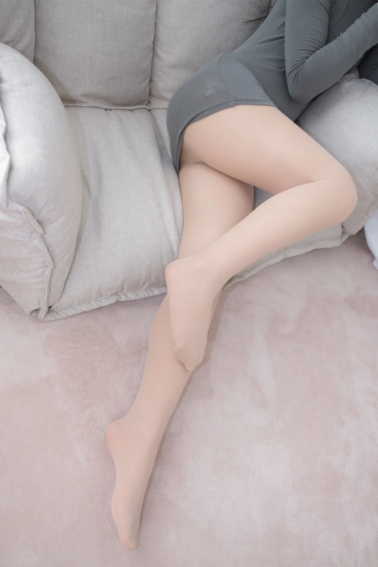 森萝财团《ALPHA-006》主题写真：92张全套美图