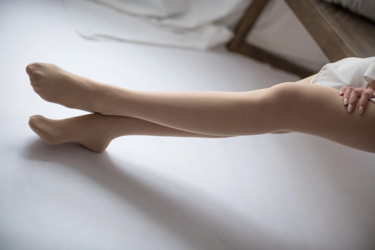 森萝财团《ALPHA-010》主题写真：149张全套美图