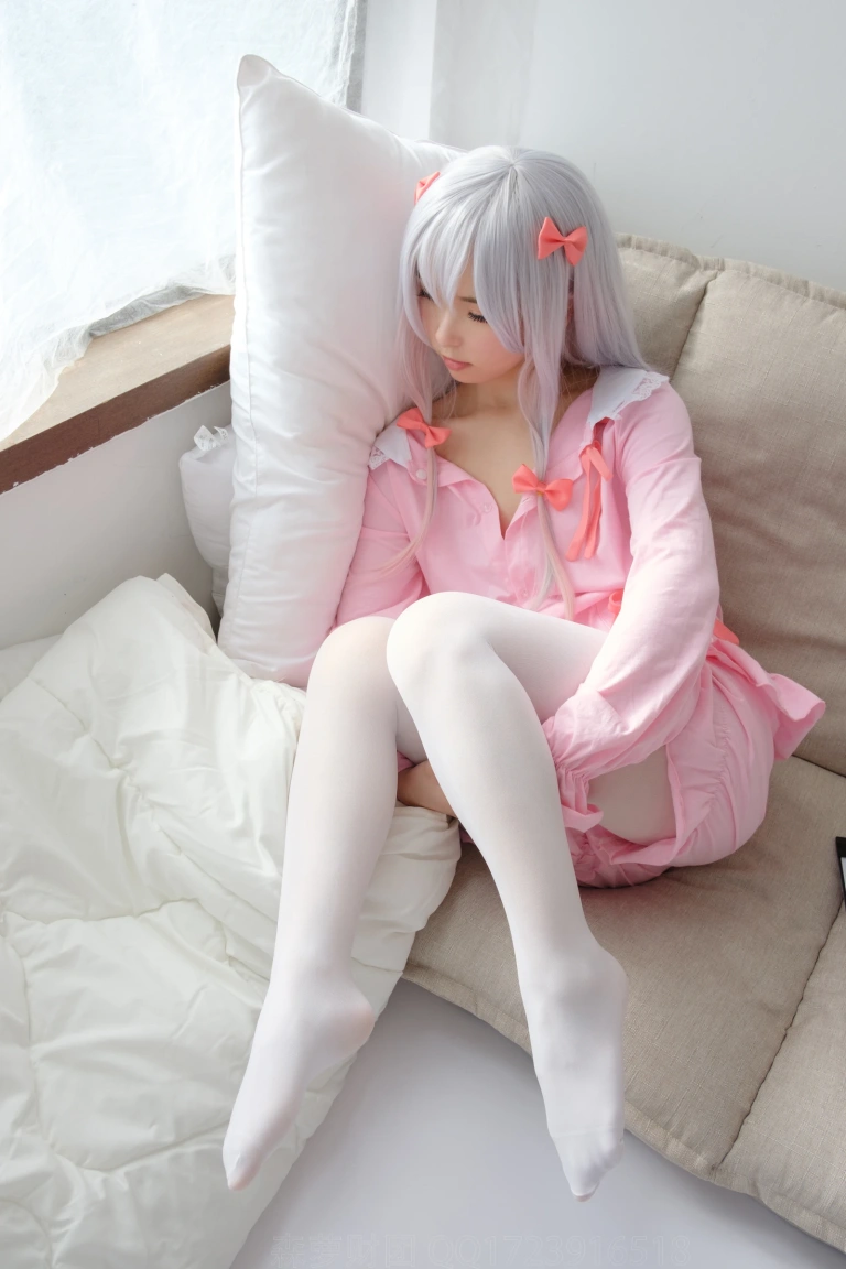 森萝财团《ALPHA-015》主题写真：102张全套美图