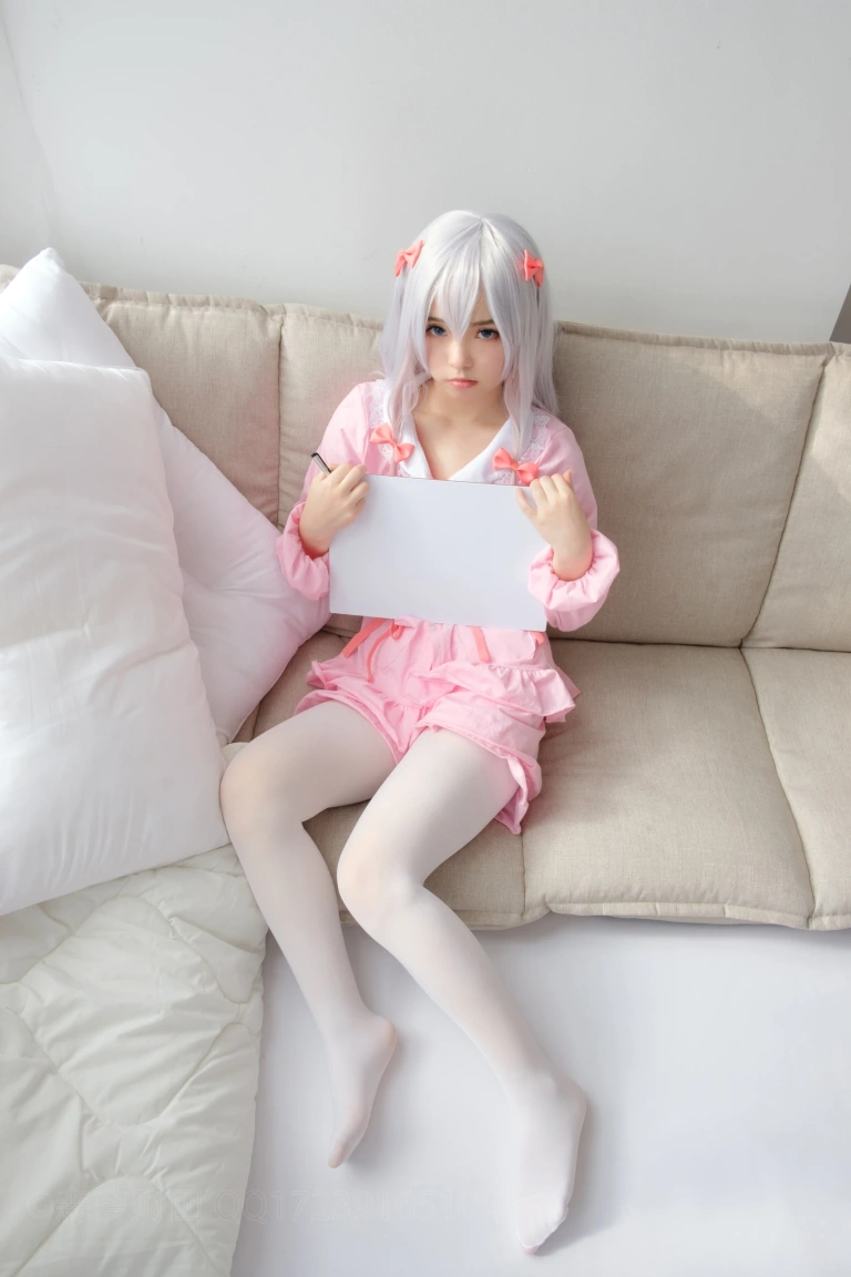 森萝财团《ALPHA-015》主题写真：102张全套美图
