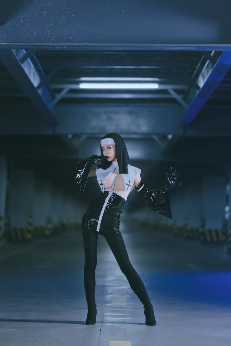 水淼Aqua《救赎》主题写真：45张全套美图