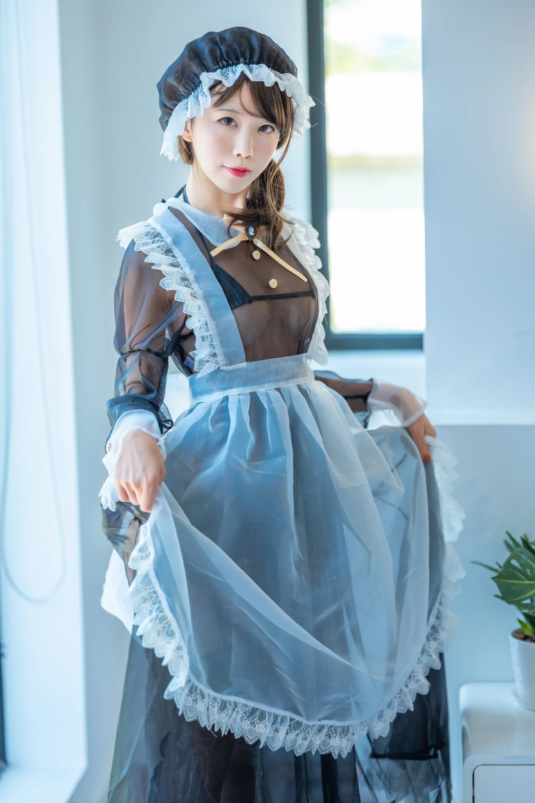 水淼Aqua《透明女仆》主题写真：13张全套美图，含1个视频