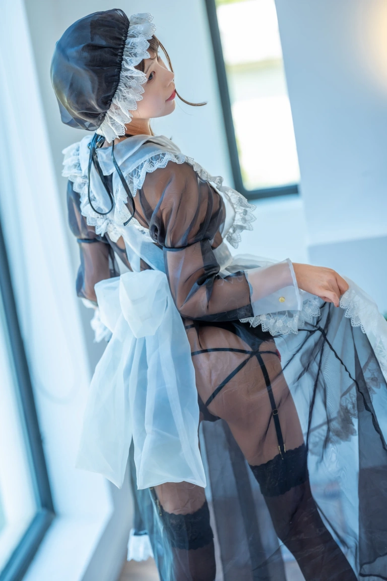 水淼Aqua《透明女仆》主题写真：13张全套美图，含1个视频