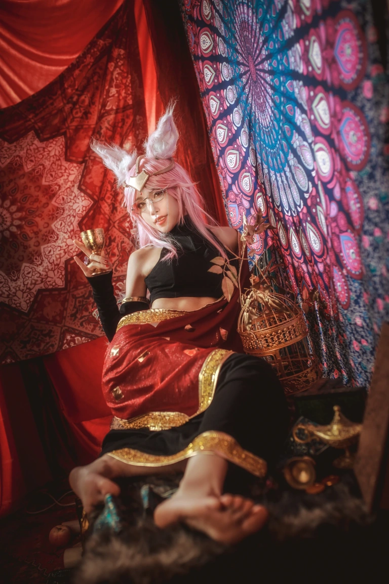 水淼Aqua《玉藻前 柯杨斯卡娅》主题写真：12张全套美图
