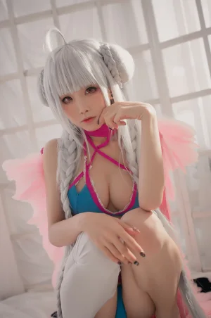水淼Aqua《碧蓝航线 可畏 水着》主题写真：30张全套美图