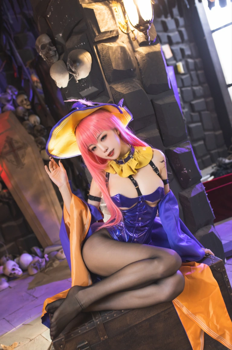 水淼Aqua《孟菲斯》主题写真：31张全套美图