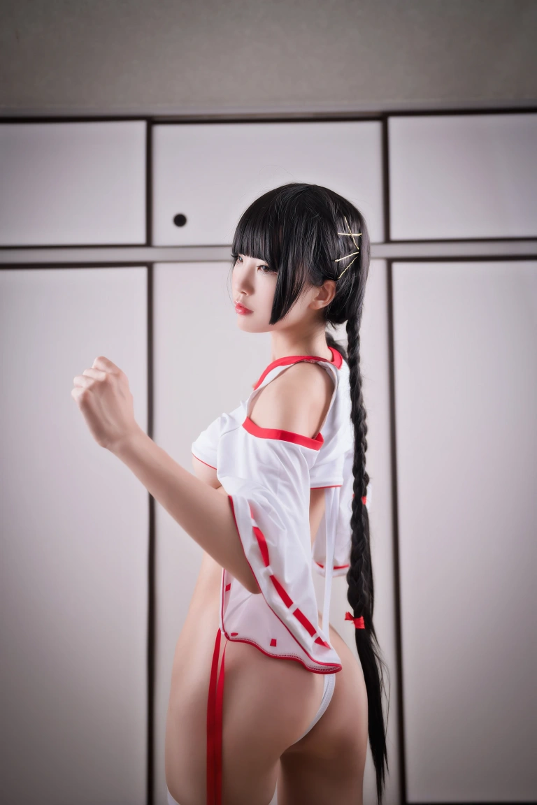 水淼Aqua《悠闲假日 巫女》主题写真：36张全套美图