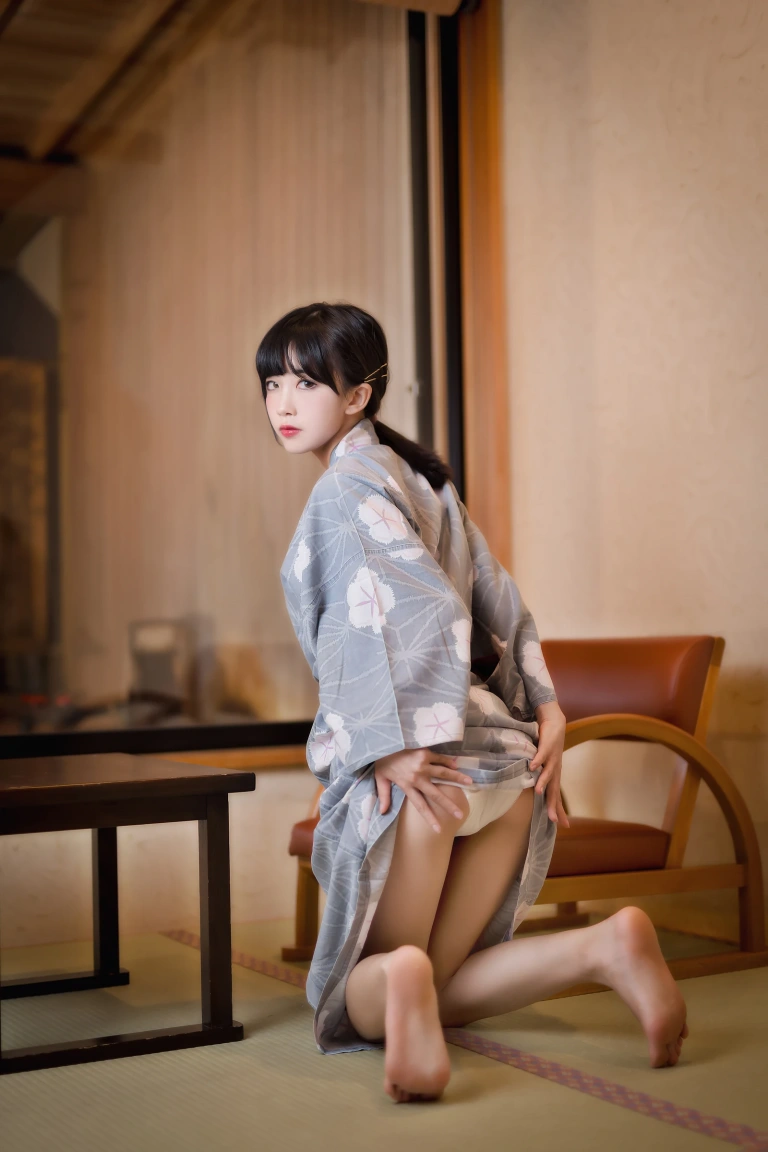 水淼Aqua《悠闲假日 浴衣》主题写真：20张全套美图