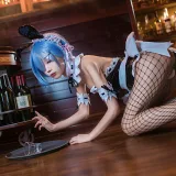 水淼Aqua《蕾姆 兔女郎》主题写真：16张全套美图