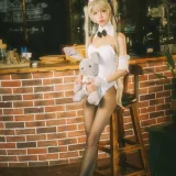 水淼Aqua《穹妹兔女郎》主题写真：9张全套美图
