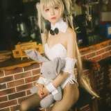 水淼Aqua《穹妹兔女郎》主题写真：9张全套美图