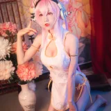 水淼Aqua《索尼子 旗袍 内景》主题写真：8张全套美图