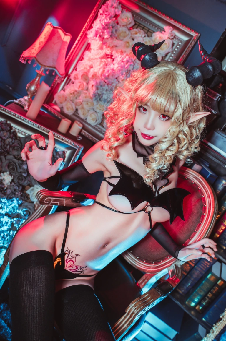 水淼Aqua《羊蹄恶魔》主题写真：40张全套美图