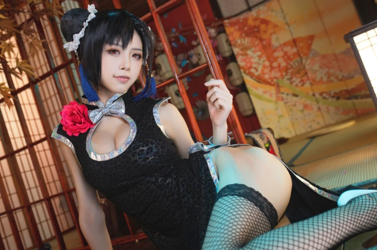 水淼Aqua《蒂法旗袍和礼服》主题写真：40张全套美图