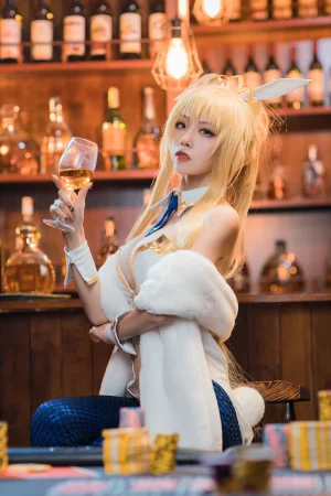 水淼Aqua《白枪呆》主题写真：26张全套美图