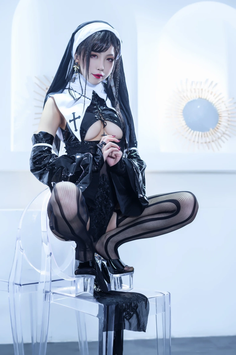 水淼Aqua《修女》主题写真：42张全套美图