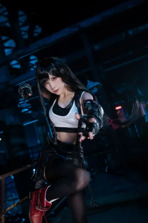 水淼Aqua《蒂法原皮》主题写真：20张全套美图