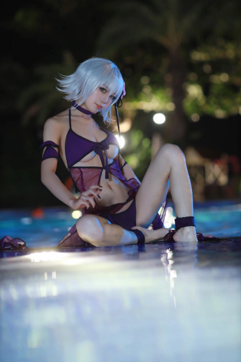 水淼Aqua《贞德泳装》主题写真：41张全套美图
