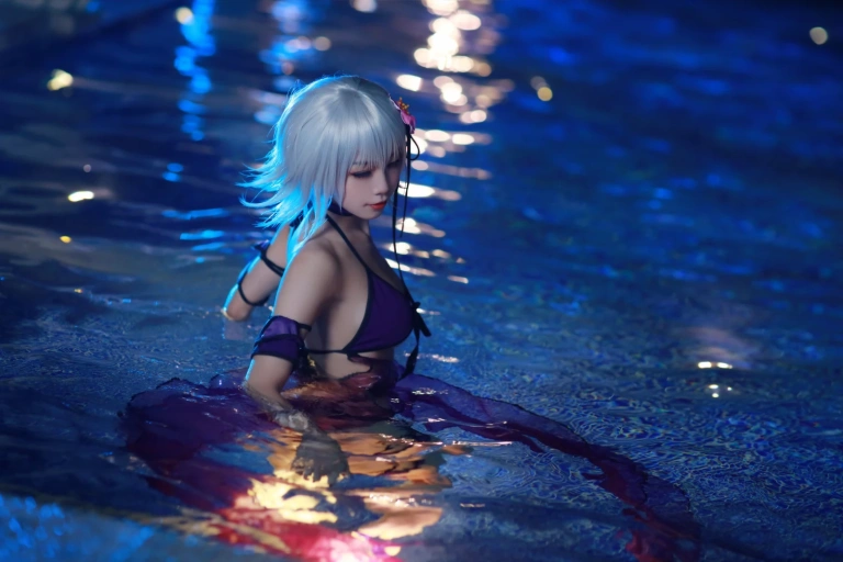 水淼Aqua《贞德泳装》主题写真：41张全套美图