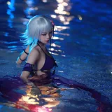 水淼Aqua《贞德泳装》主题写真：41张全套美图
