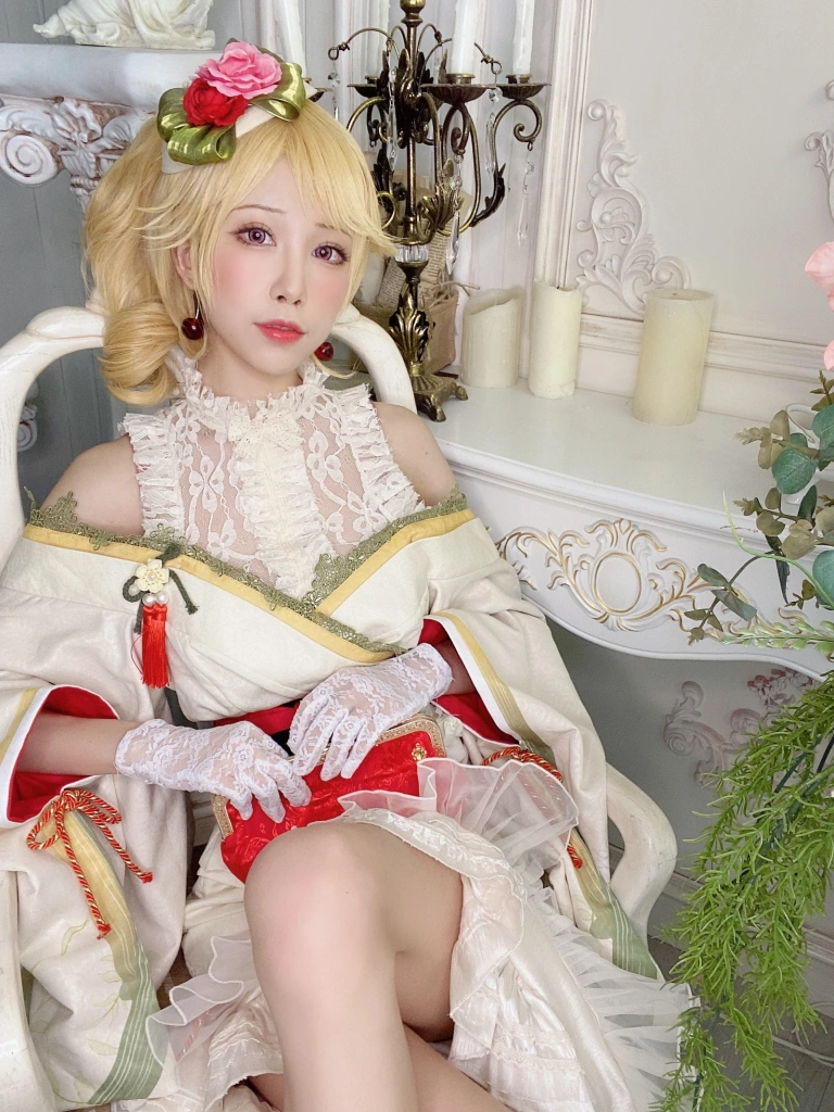 水淼Aqua《新春四组 黎塞留》主题写真：27张全套美图，含4个视频