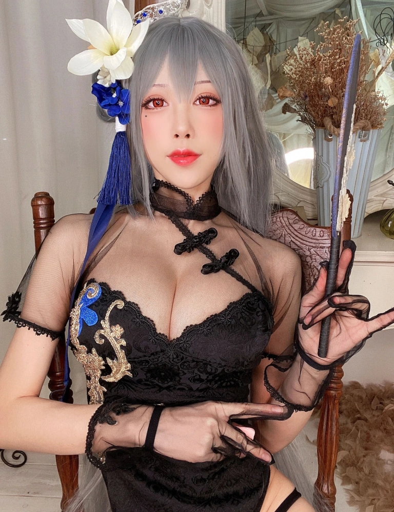 水淼Aqua《新春四组 路易九世》主题写真：52张全套美图，含1个视频