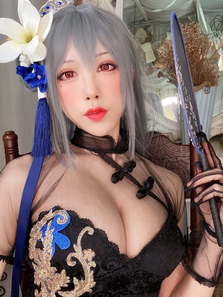水淼Aqua《新春四组 路易九世》主题写真：52张全套美图，含1个视频