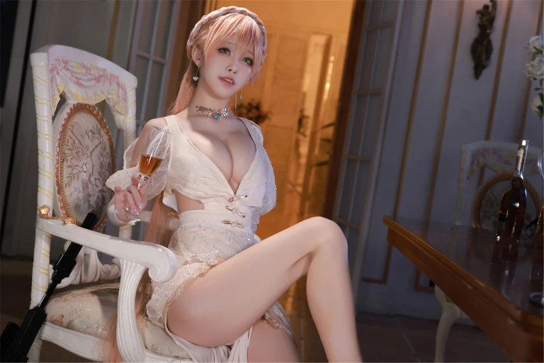 水淼Aqua《少女前线 OTS14》主题写真：20张全套美图