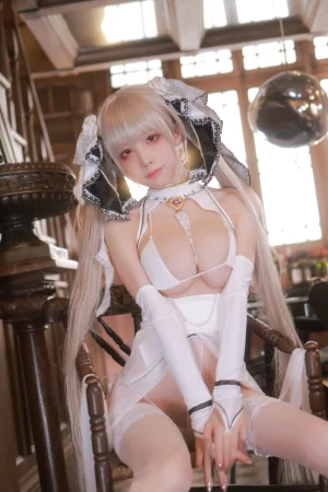 水淼Aqua《碧蓝航线 可畏 官方设定礼服》主题写真：45张全套美图
