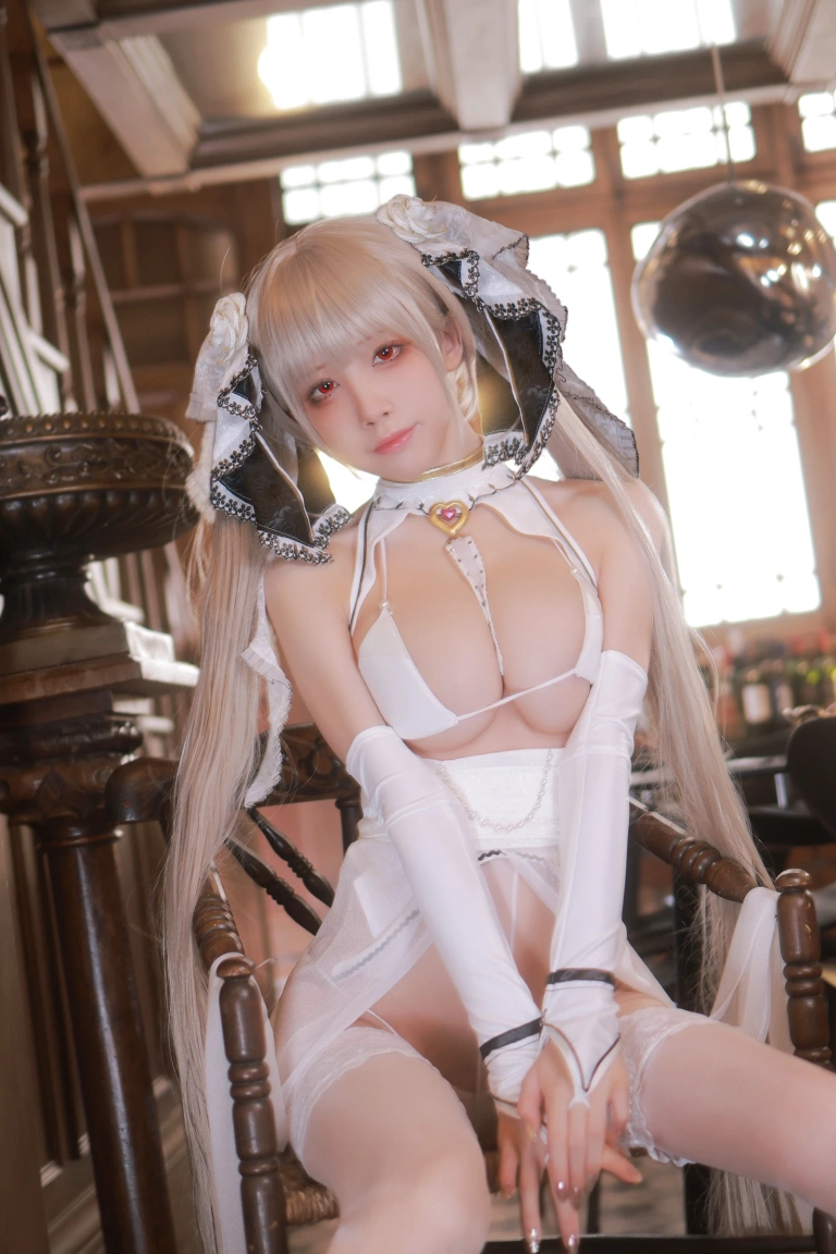 水淼Aqua《碧蓝航线 可畏 官方设定礼服》主题写真：45张全套美图