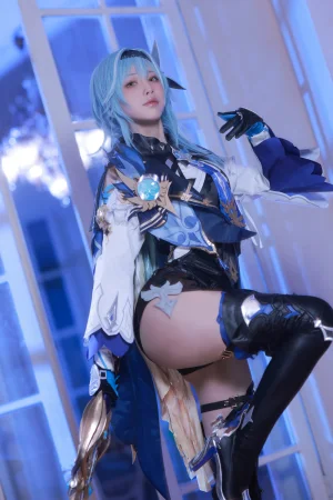 水淼Aqua《原神 优菈》主题写真：90张全套美图