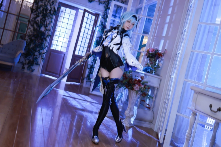 水淼Aqua《原神 优菈》主题写真：90张全套美图