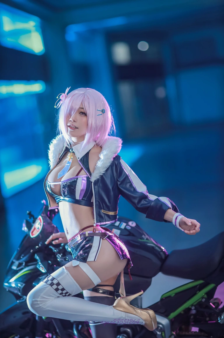 水淼Aqua《玛修赛车》主题写真：38张全套美图