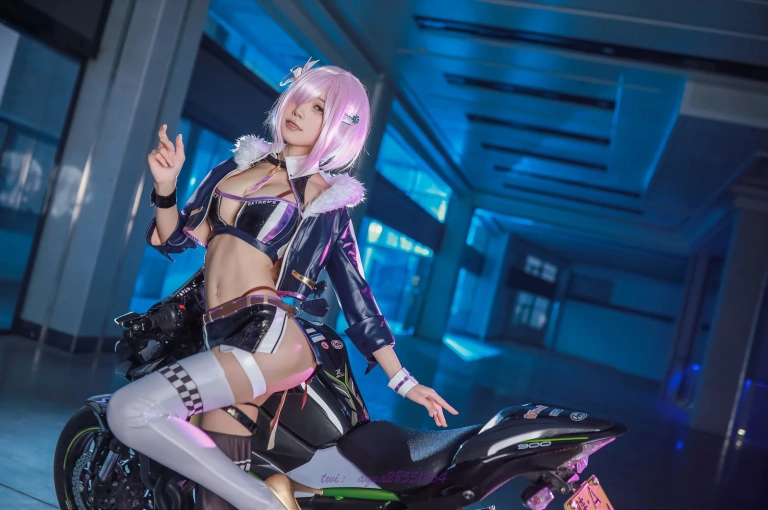 水淼Aqua《玛修赛车》主题写真：38张全套美图