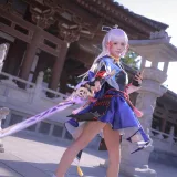 水淼Aqua《稻妻 神里绫华》主题写真：68张全套美图，含1个视频