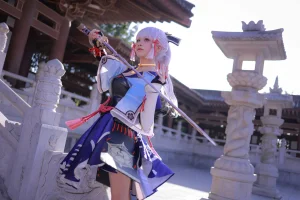 水淼Aqua《稻妻 神里绫华》主题写真：68张全套美图，含1个视频
