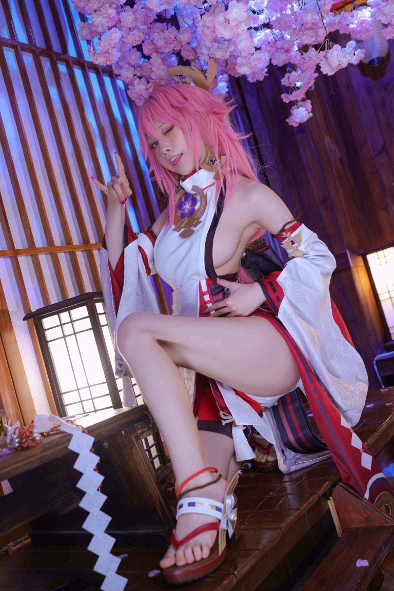 水淼Aqua《稻妻 八重神子》主题写真：52张全套美图