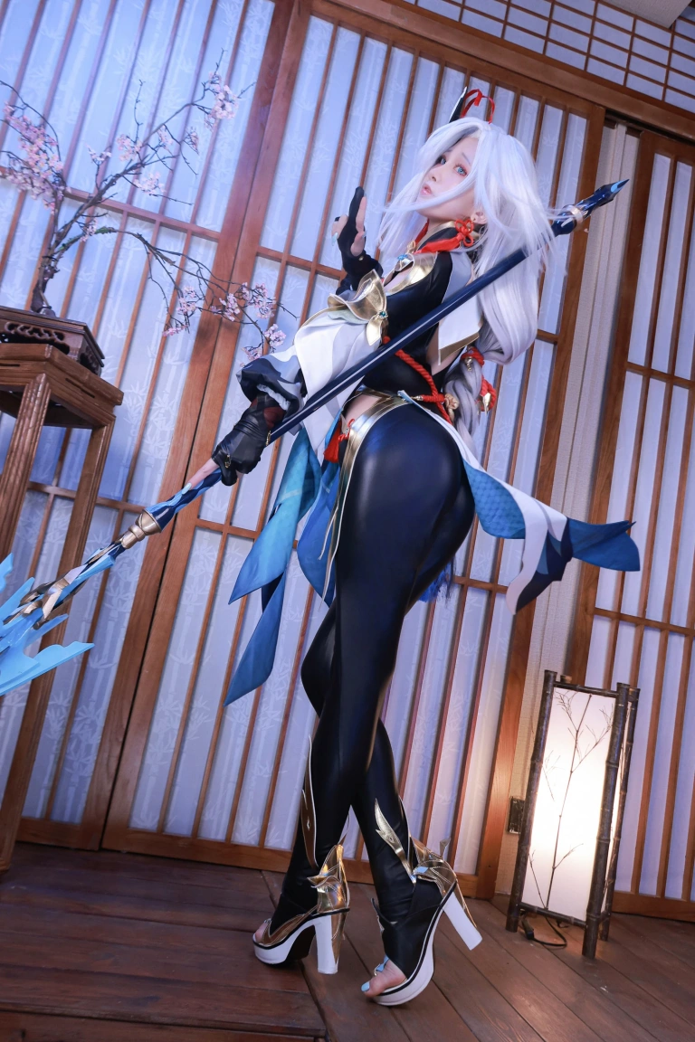 水淼Aqua《原神 申鶴》主题写真：90张全套美图