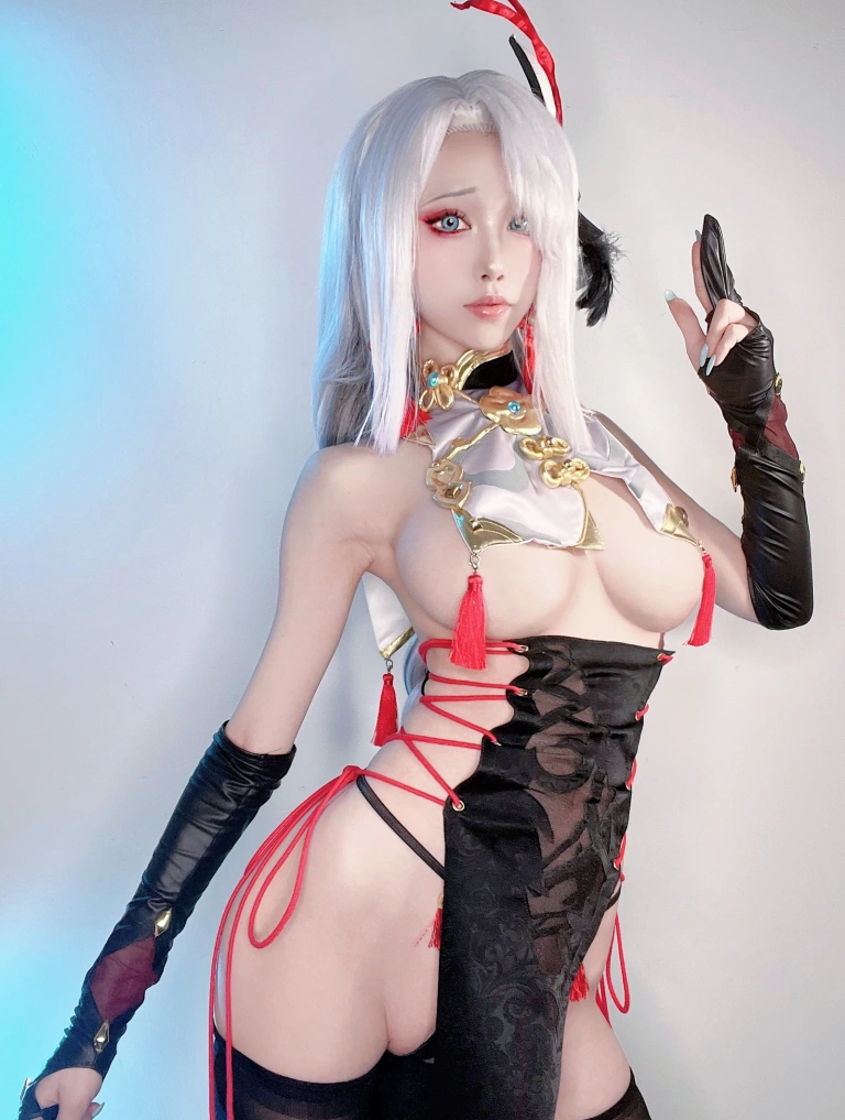 水淼Aqua《原神 申鶴 自拍》主题写真：57张全套美图
