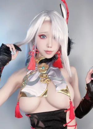 水淼Aqua《原神 申鶴 自拍》主题写真：57张全套美图