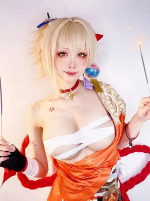 水淼Aqua《稻妻 宵宫 自拍》主题写真：18张全套美图