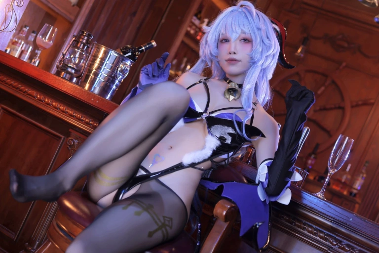 水淼Aqua《甘雨 同人魅魔》主题写真：75张全套美图