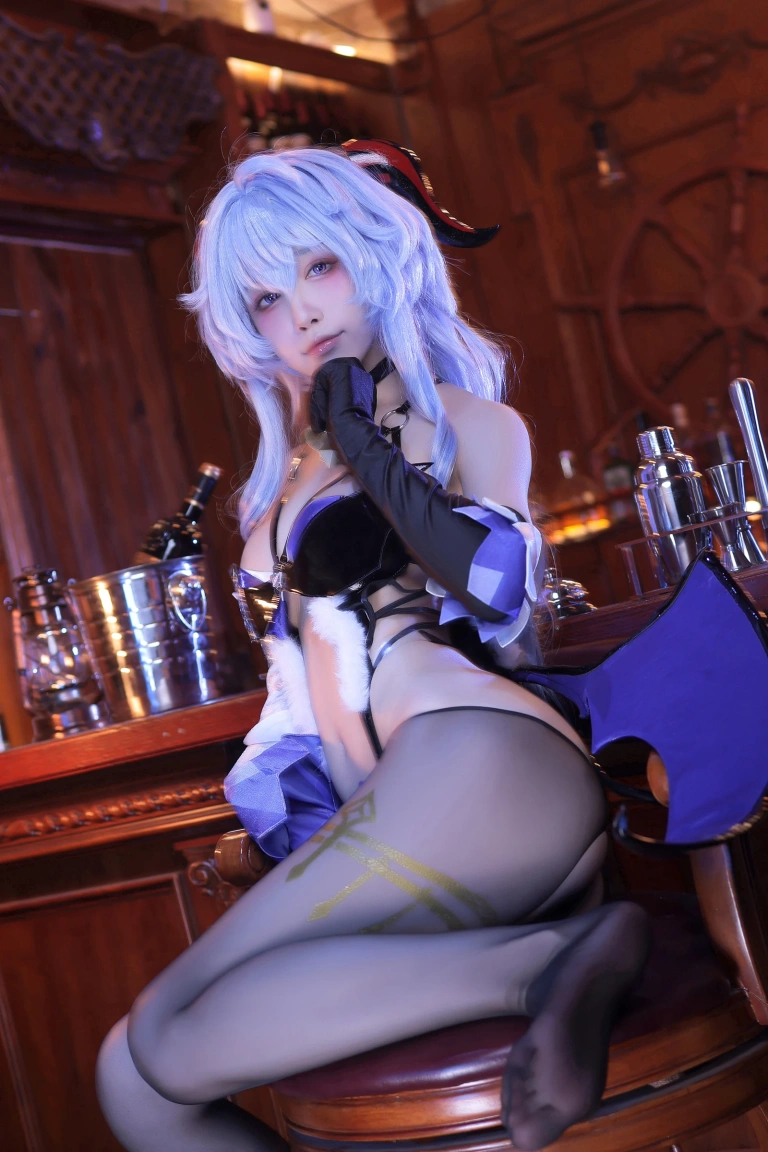 水淼Aqua《甘雨 同人魅魔》主题写真：75张全套美图
