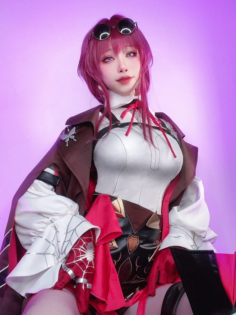 水淼Aqua《Fantia 2023年06月会员订阅 カフカ🕸️ 卡芙卡》主题写真：16张全套美图