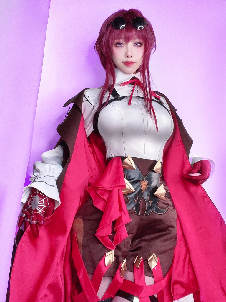 水淼Aqua《Fantia 2023年06月会员订阅 カフカ🕸️ 卡芙卡》主题写真：16张全套美图