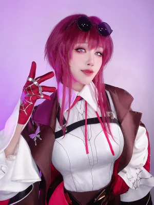 水淼Aqua《Fantia 2023年06月会员订阅 カフカ🕸️ 卡芙卡》主题写真：16张全套美图